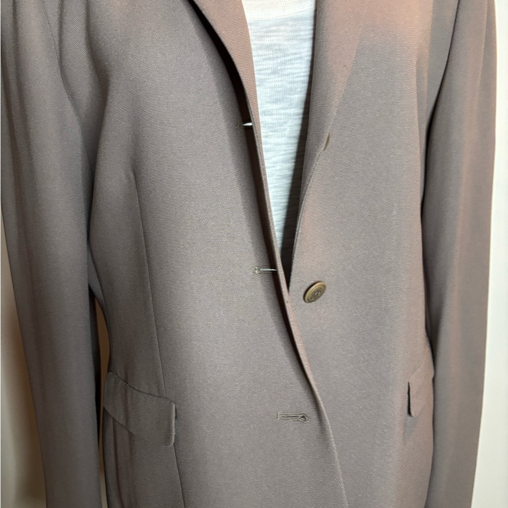 Woman’s Gray Blazer